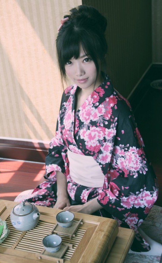 Shibuya Gyaru Sakura Yukata Set